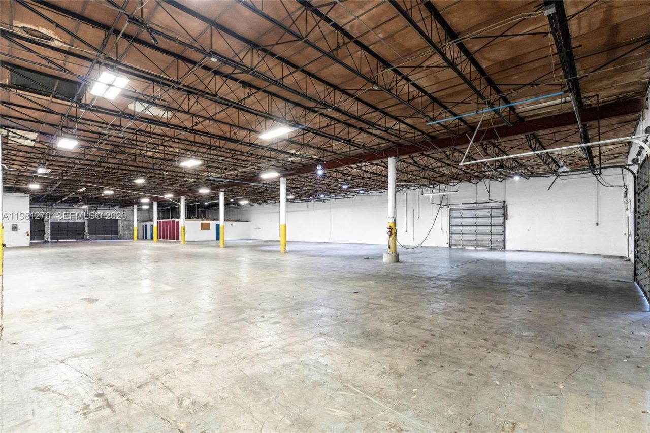 7620 W 2nd Ct, Hialeah, FL 33014 Photo