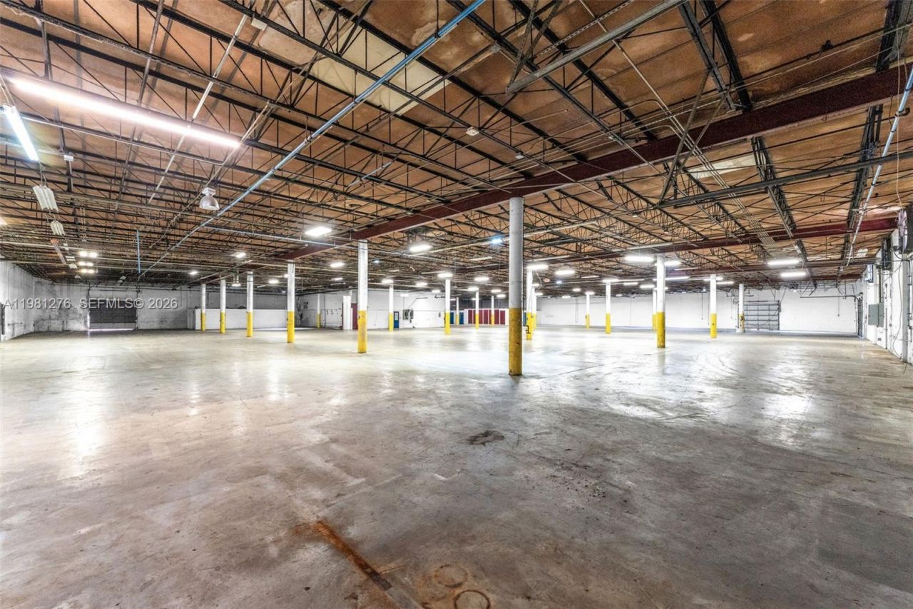 7620 W 2nd Ct, Hialeah, FL 33014 Photo