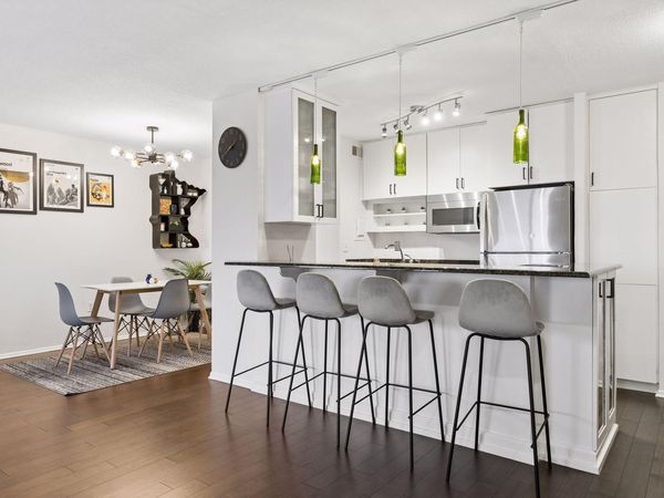 400 Groveland Avenue, Unit 914, Minneapolis, MN 55403