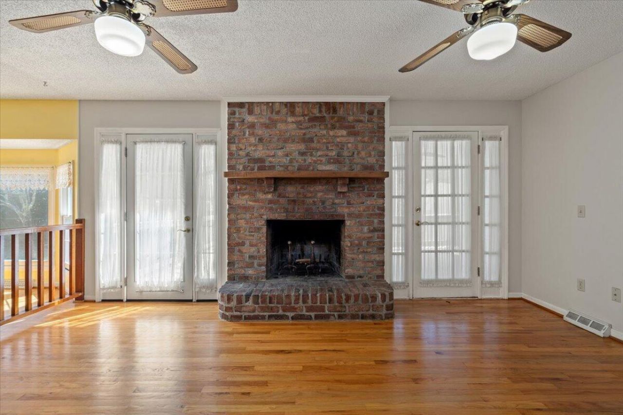 698 Whispering Marsh Drive Photo 21