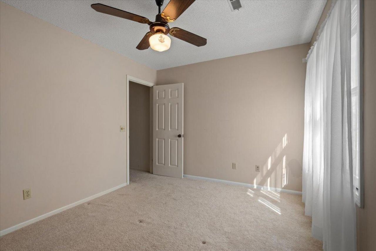 698 Whispering Marsh Drive Photo 45