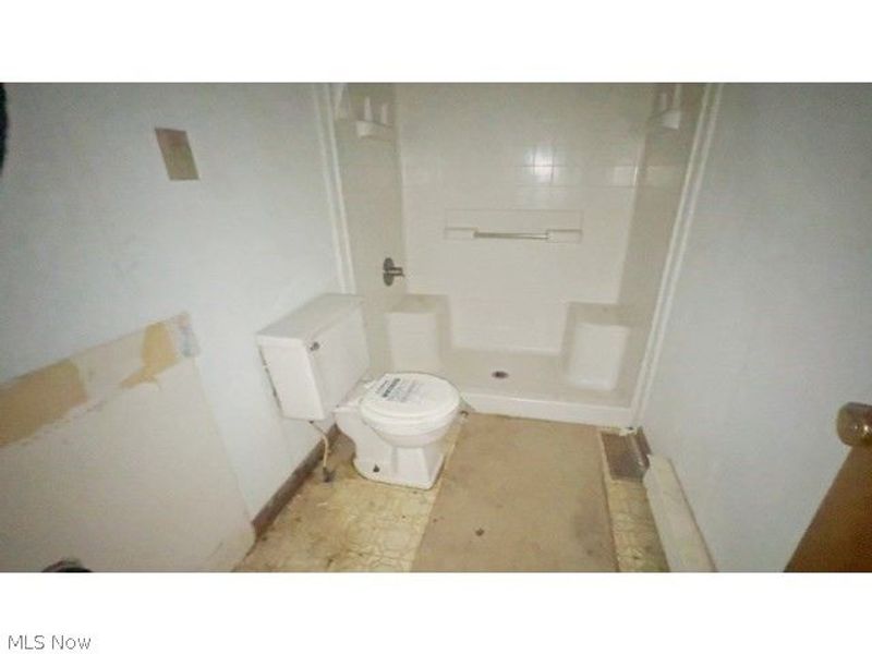 8536 Goddard Craft Lane, Cambridge, OH 43725 Photo 17