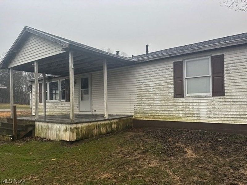 8536 Goddard Craft Lane, Cambridge, OH 43725 Photo 2