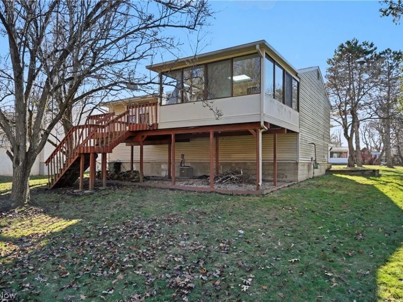 1067 Erin Drive, Kent, OH 44240 Photo 2