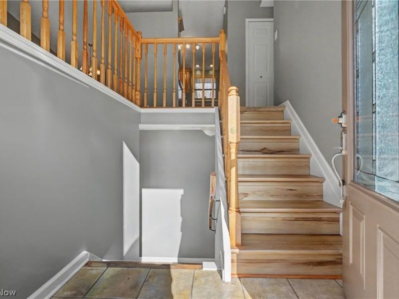 1067 Erin Drive, Kent, OH 44240 Photo 4