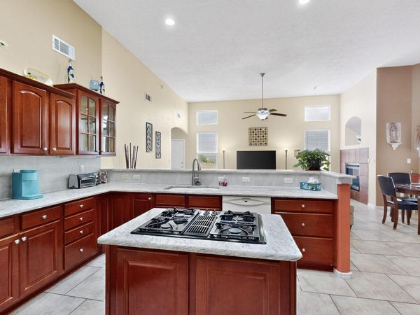 4013 Huron Drive NE, Rio Rancho, NM 87144