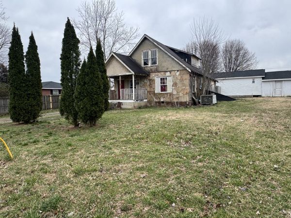 323 Bell St , Unit A, B, C, Smithville, TN 37166