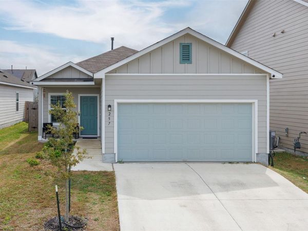 257 Muscovy DR, Kyle, TX 78640