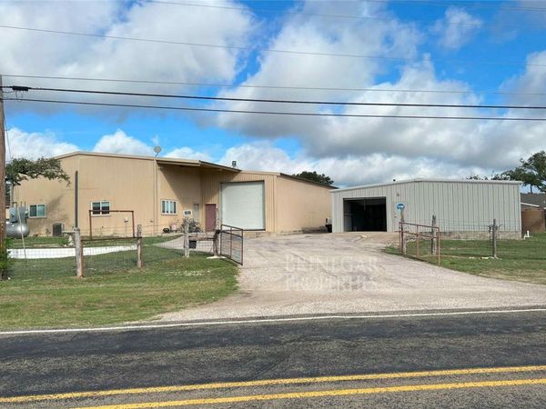 630 W Fm 243 , Bertram, TX 78605