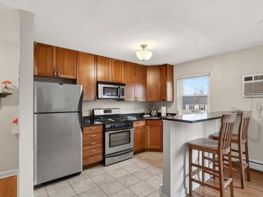 4517 Grand Avenue S, Unit 206, Minneapolis, MN 55419