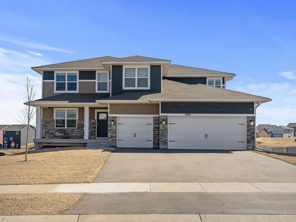 1901 Aztec Avenue, Shakopee, MN 55379
