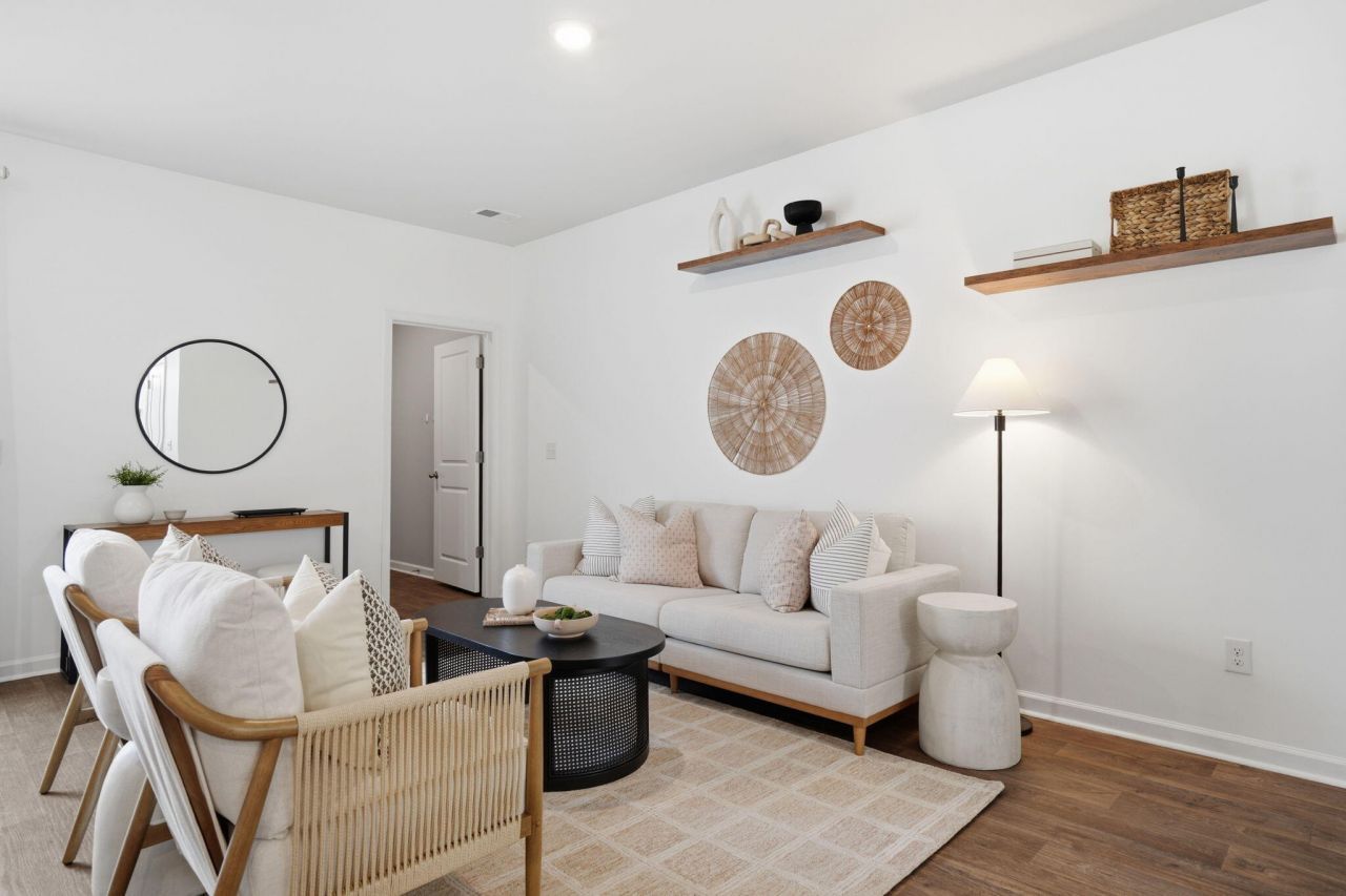 1863 Towne Street Photo 12