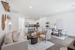 1863 Towne Street photo 4