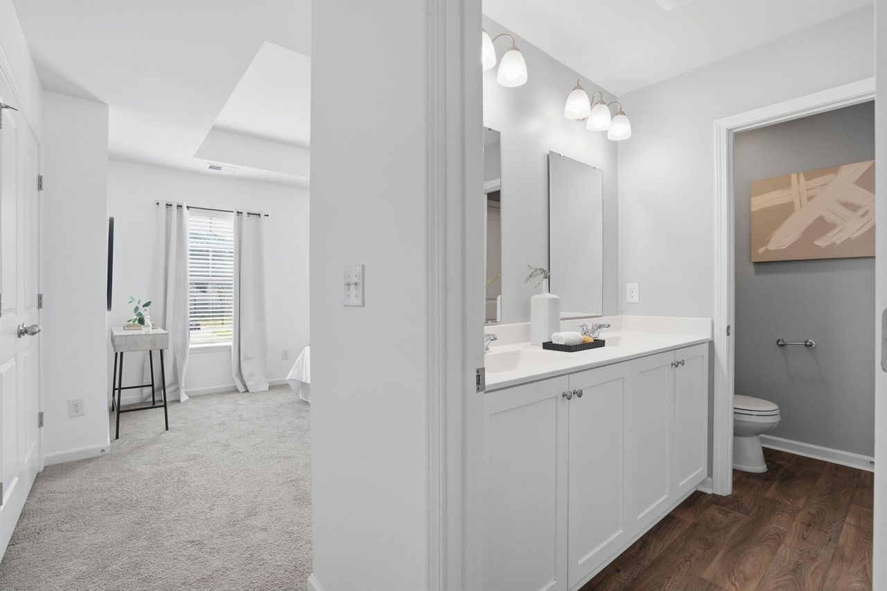 1863 Towne Street Photo 20