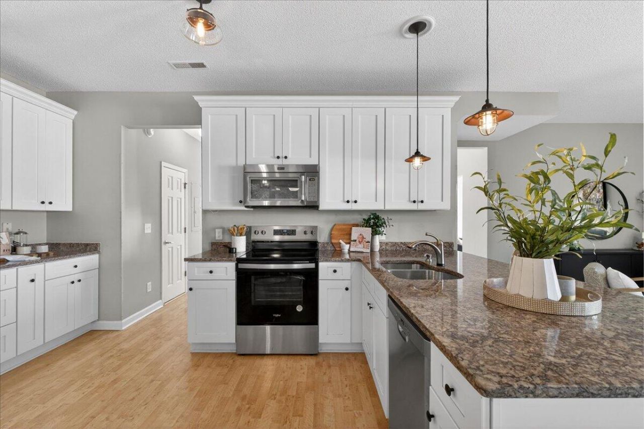 1415 Black River Drive Photo 10