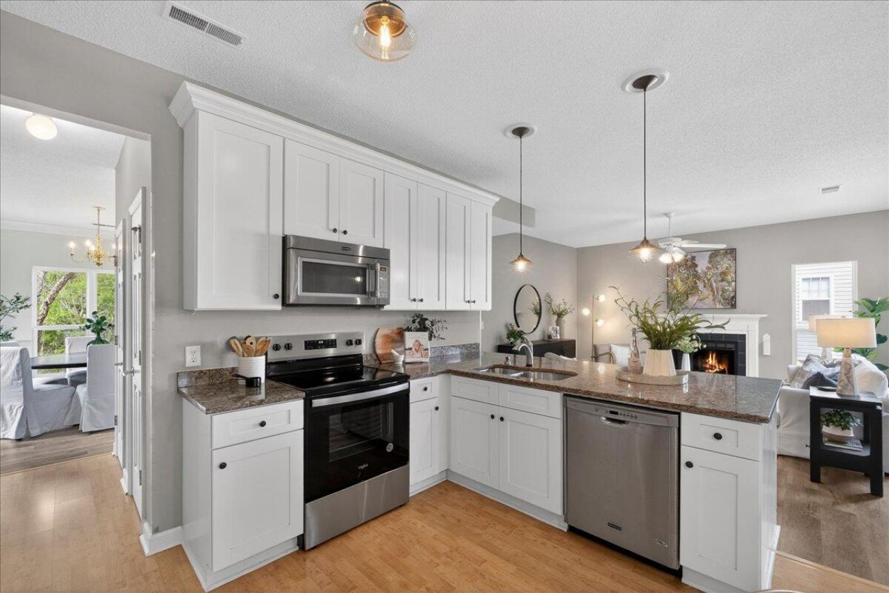 1415 Black River Drive Photo 8