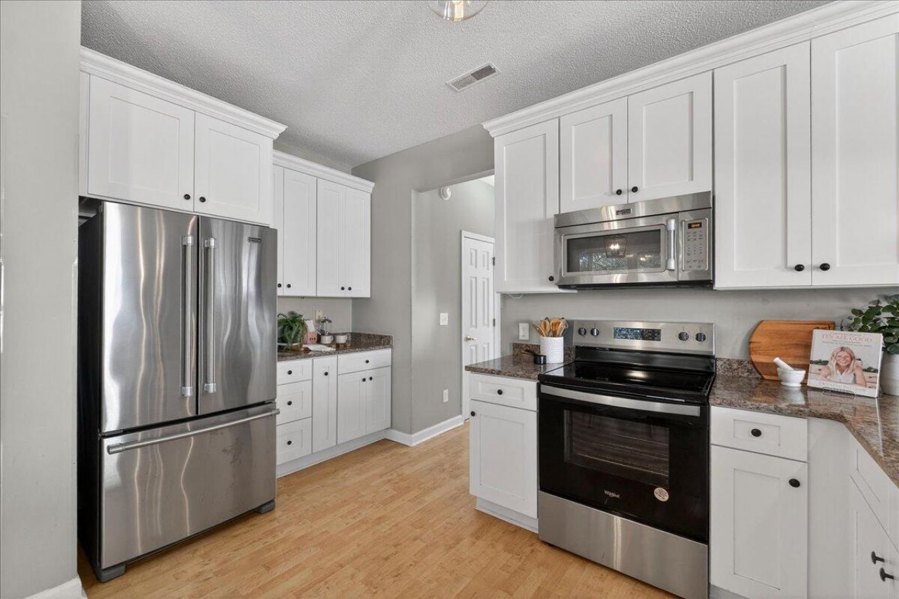 1415 Black River Drive Photo 9