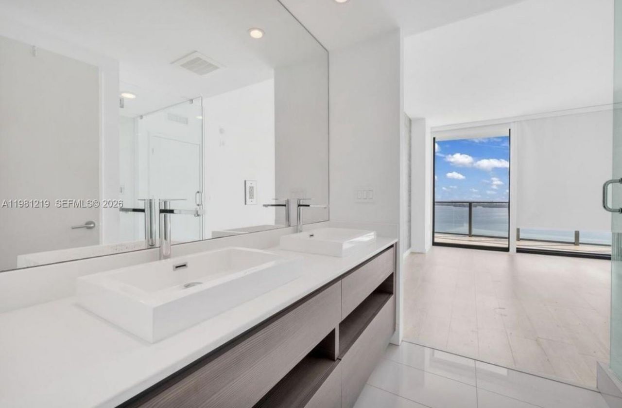 460 NE 28th St , Unit 3907, Miami, FL 33137 Photo