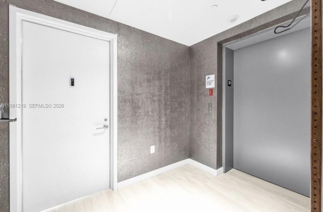 460 NE 28th St , Unit 3907, Miami, FL 33137 Photo