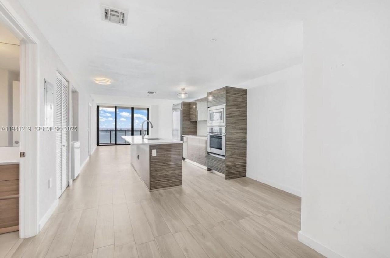 460 NE 28th St , Unit 3907, Miami, FL 33137 Photo