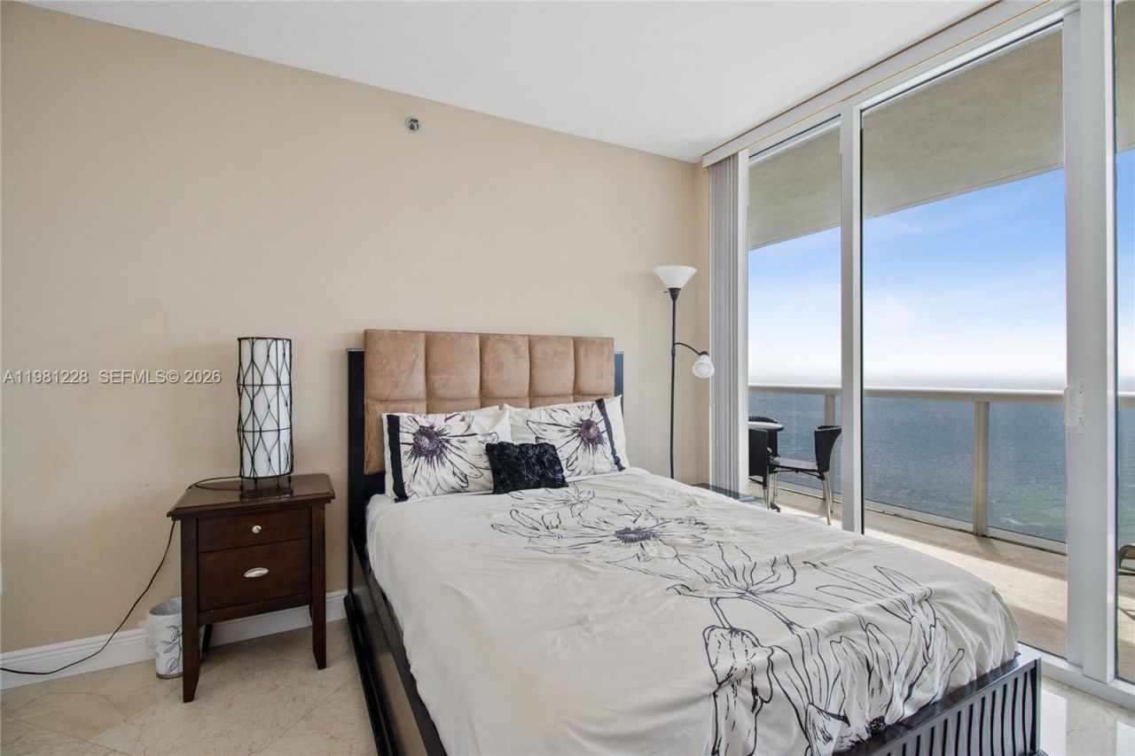 1830 S Ocean Dr, Unit 4606, Hallandale Beach, FL 33009 Photo