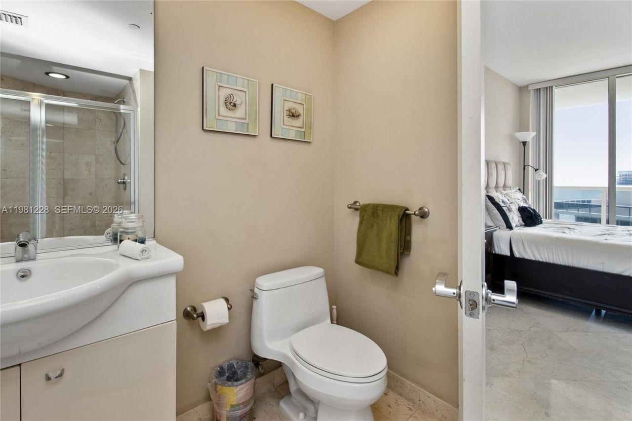 1830 S Ocean Dr, Unit 4606, Hallandale Beach, FL 33009 Photo
