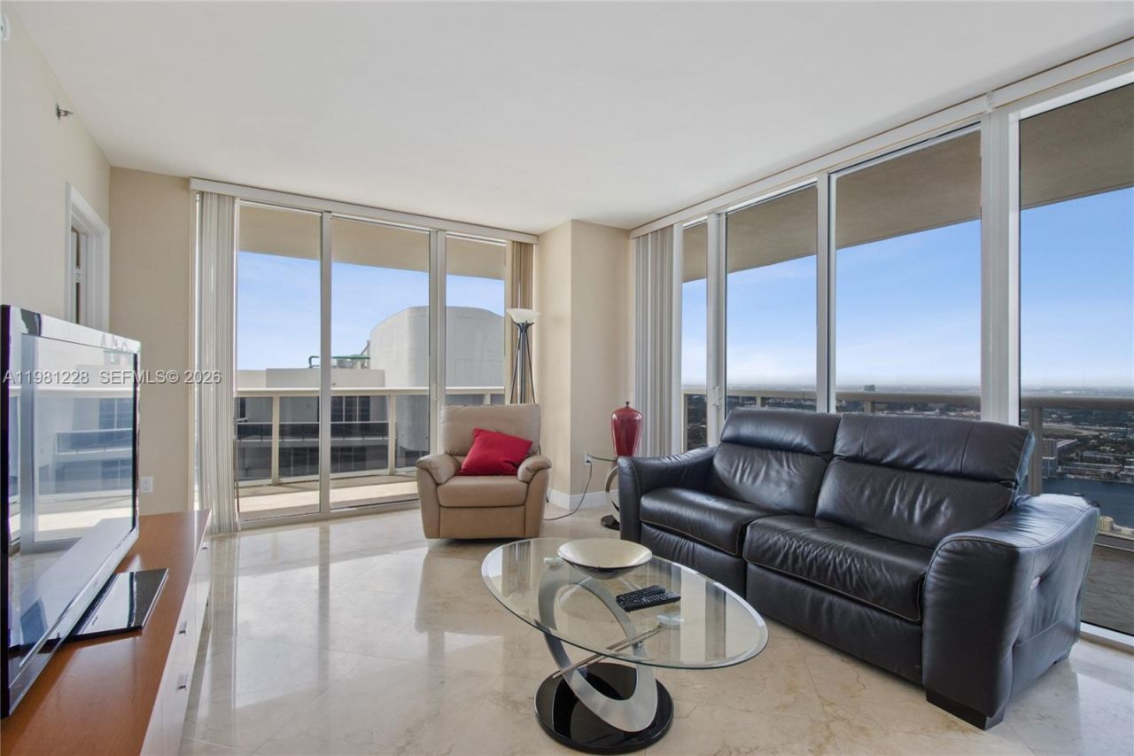 1830 S Ocean Dr, Unit 4606, Hallandale Beach, FL 33009 Photo