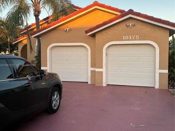 18175 NW 61st Ave, Miami, FL 33015