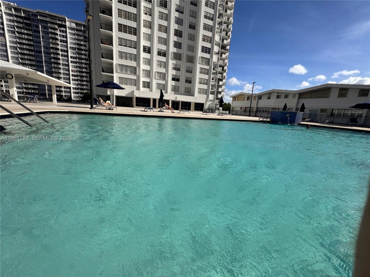 2750 NE 183rd St , Unit 2103, Aventura, FL 33160 Photo