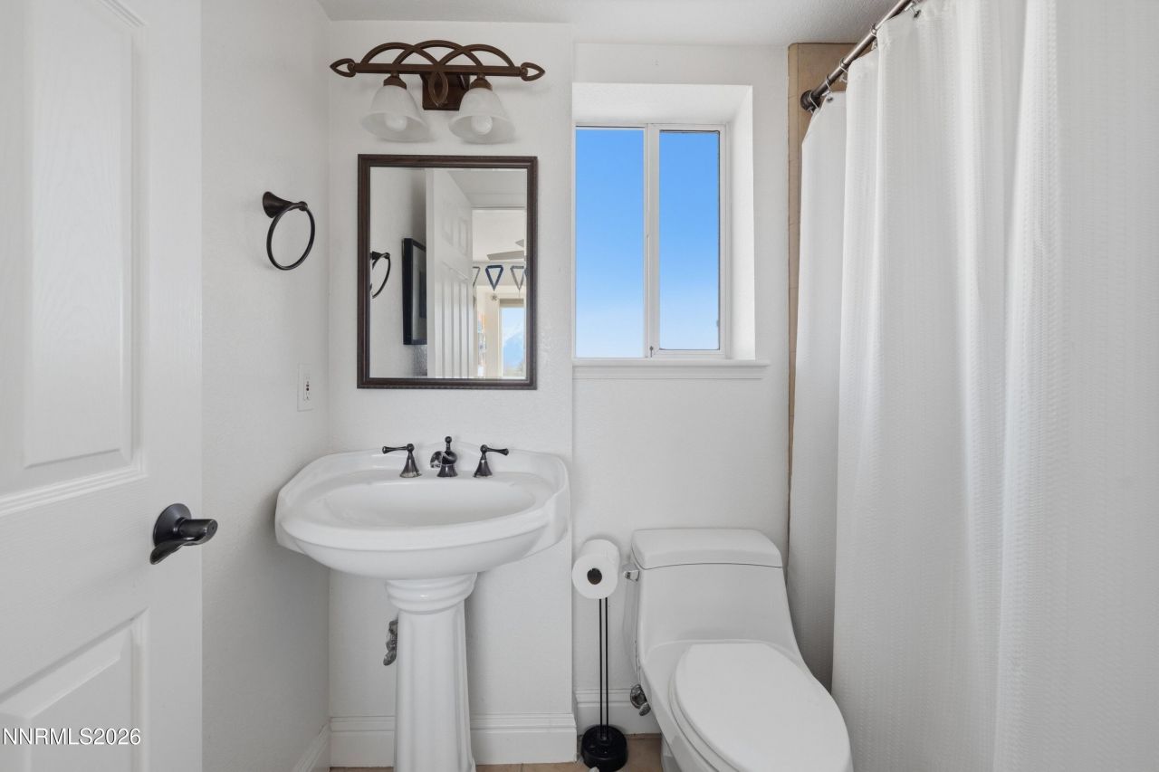 1717 Devon Court, Minden, NV 89423 Photo