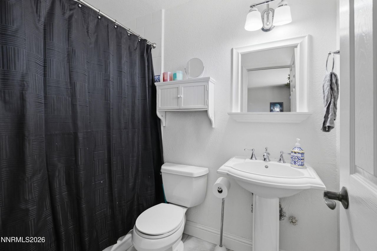 1717 Devon Court, Minden, NV 89423 Photo