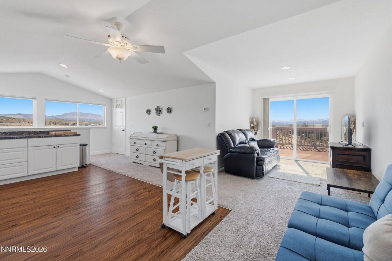 1717 Devon Court, Minden, NV 89423 Photo