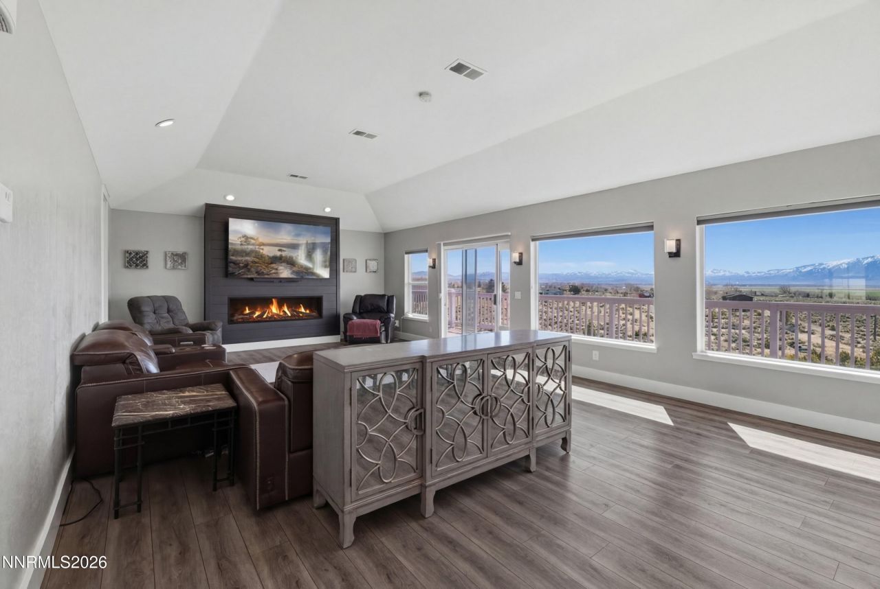 1717 Devon Court, Minden, NV 89423 Photo