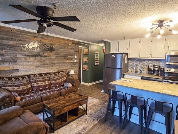 75 Mountain Lodge Ln #103, Snowshoe, WV 26209