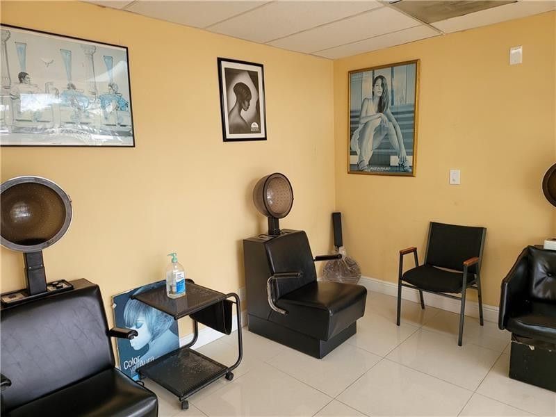 Road 7, Lauderdale Lakes, FL 33319 Photo