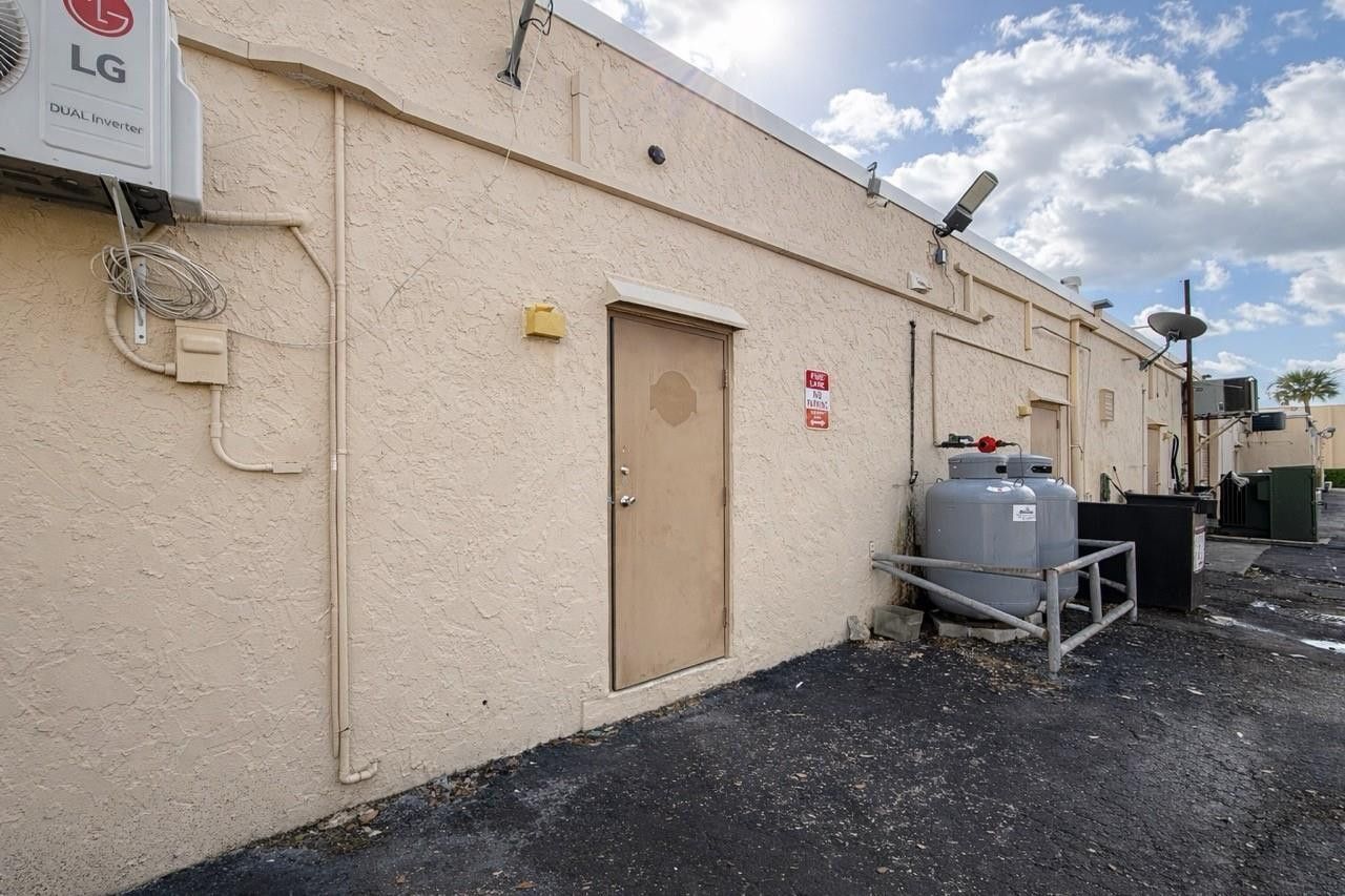 6057 NW 31st, Fort Lauderdale, FL 33309 Photo