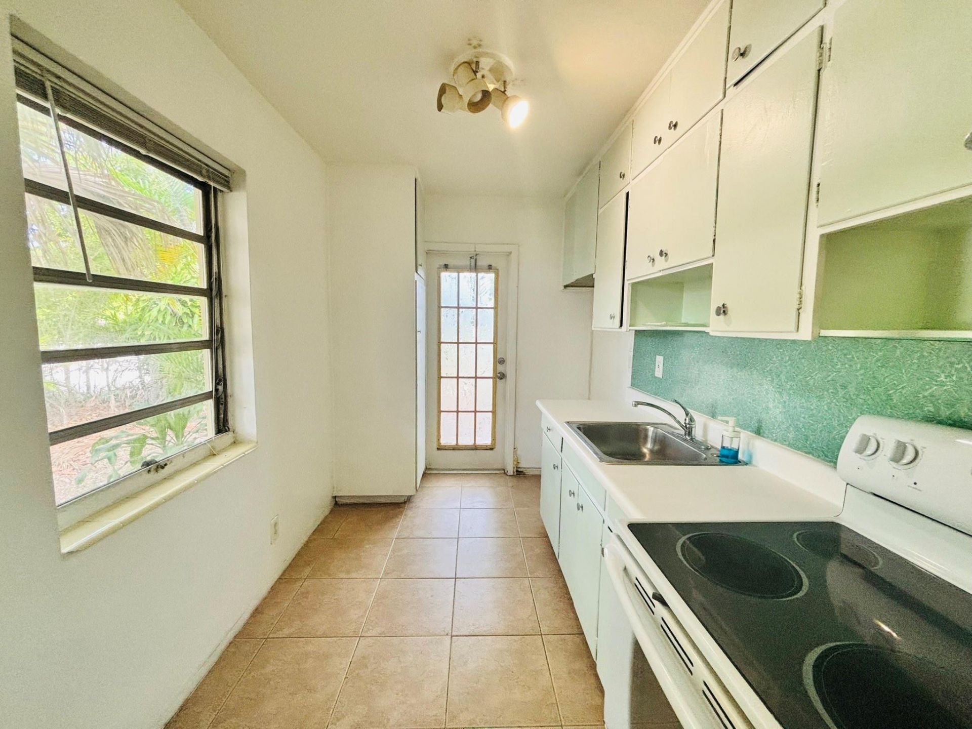 2101 SE 4th Avenue, Fort Lauderdale, FL 33316 Photo