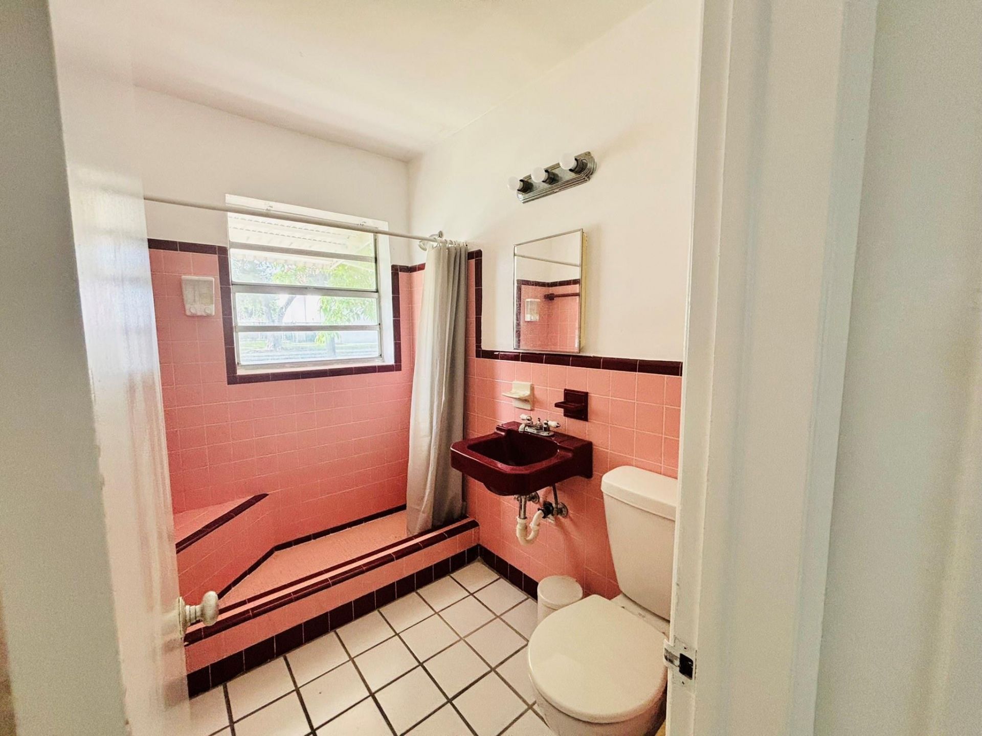 2101 SE 4th Avenue, Fort Lauderdale, FL 33316 Photo