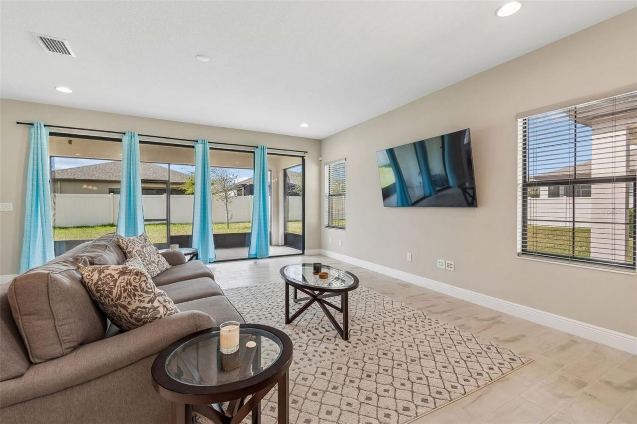 12453 Horseshoe Bend Drive, Lithia, FL 33547 Photo