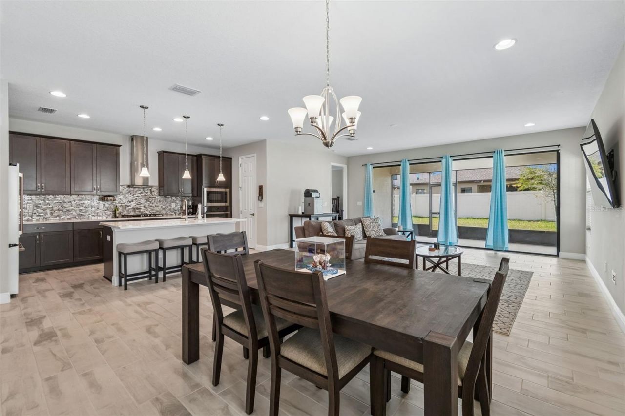 12453 Horseshoe Bend Drive, Lithia, FL 33547 Photo