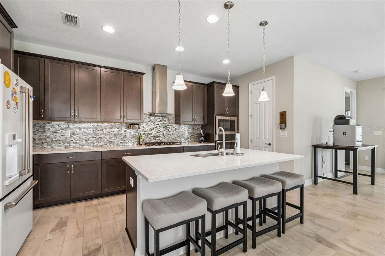 12453 Horseshoe Bend Drive, Lithia, FL 33547 Photo