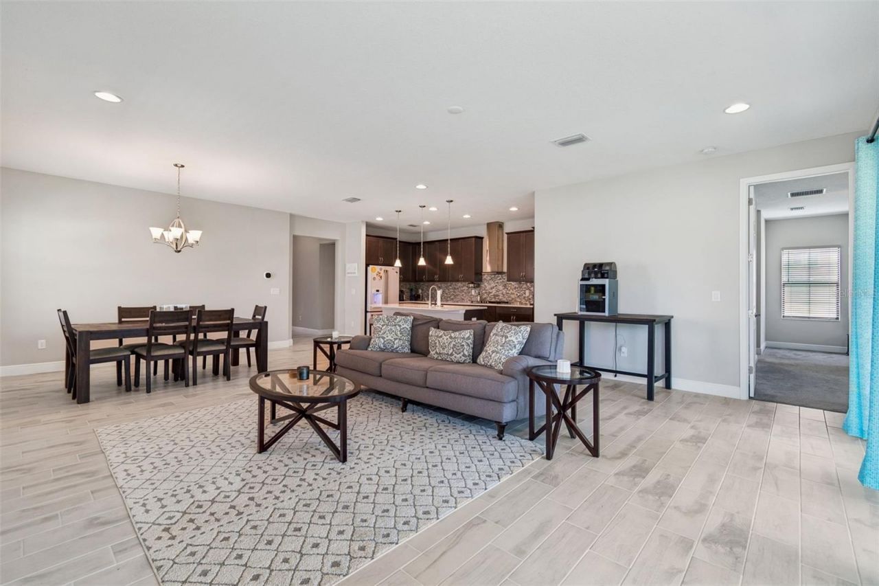 12453 Horseshoe Bend Drive, Lithia, FL 33547 Photo