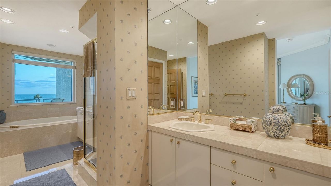 2185 Gulf Of Mexico Drive, Unit 223, Longboat Key, FL 34228 Photo