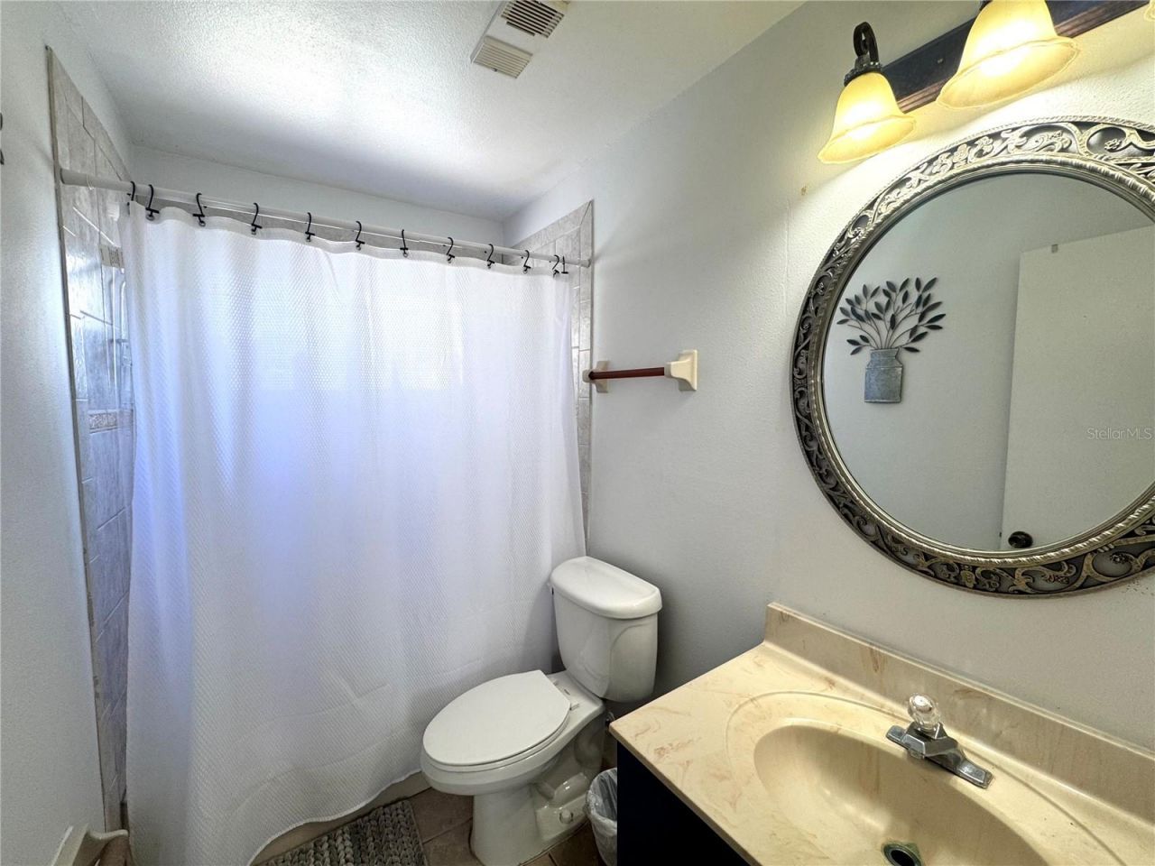 2544 Woodgate Boulevard , Unit 204, Orlando, FL 32822 Photo