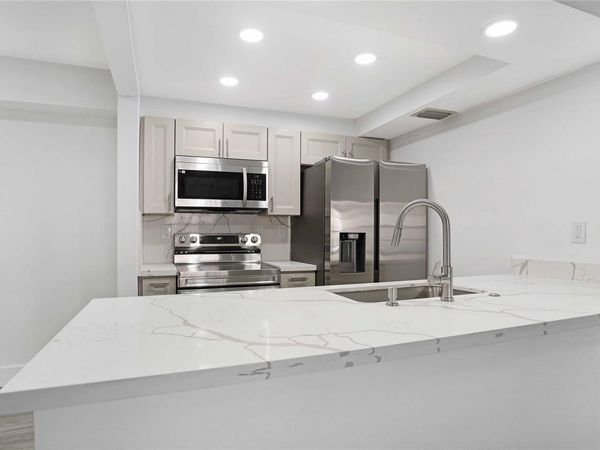 9466 Boca Cove Circle, Unit 303, Boca Raton, FL 33428