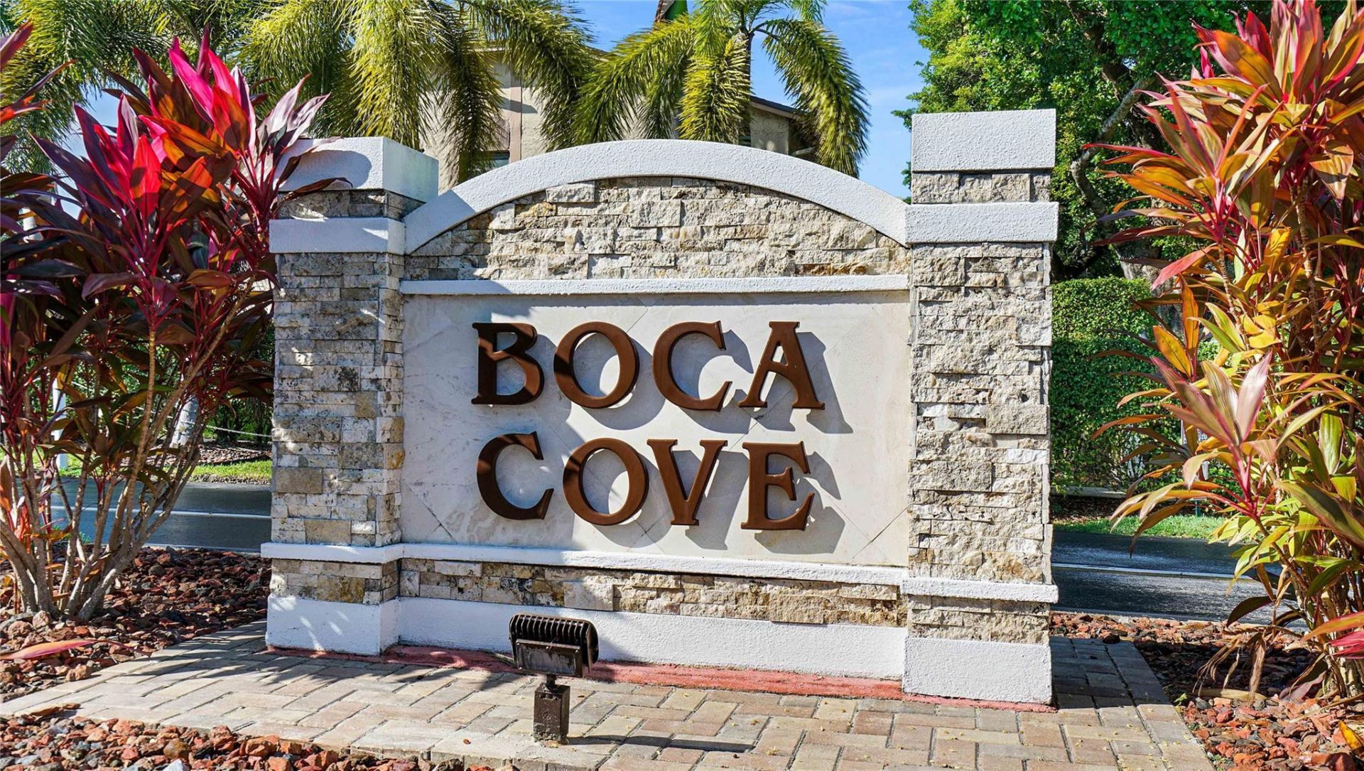 9466 Boca Cove Circle, Unit 303, Boca Raton, FL 33428 Photo