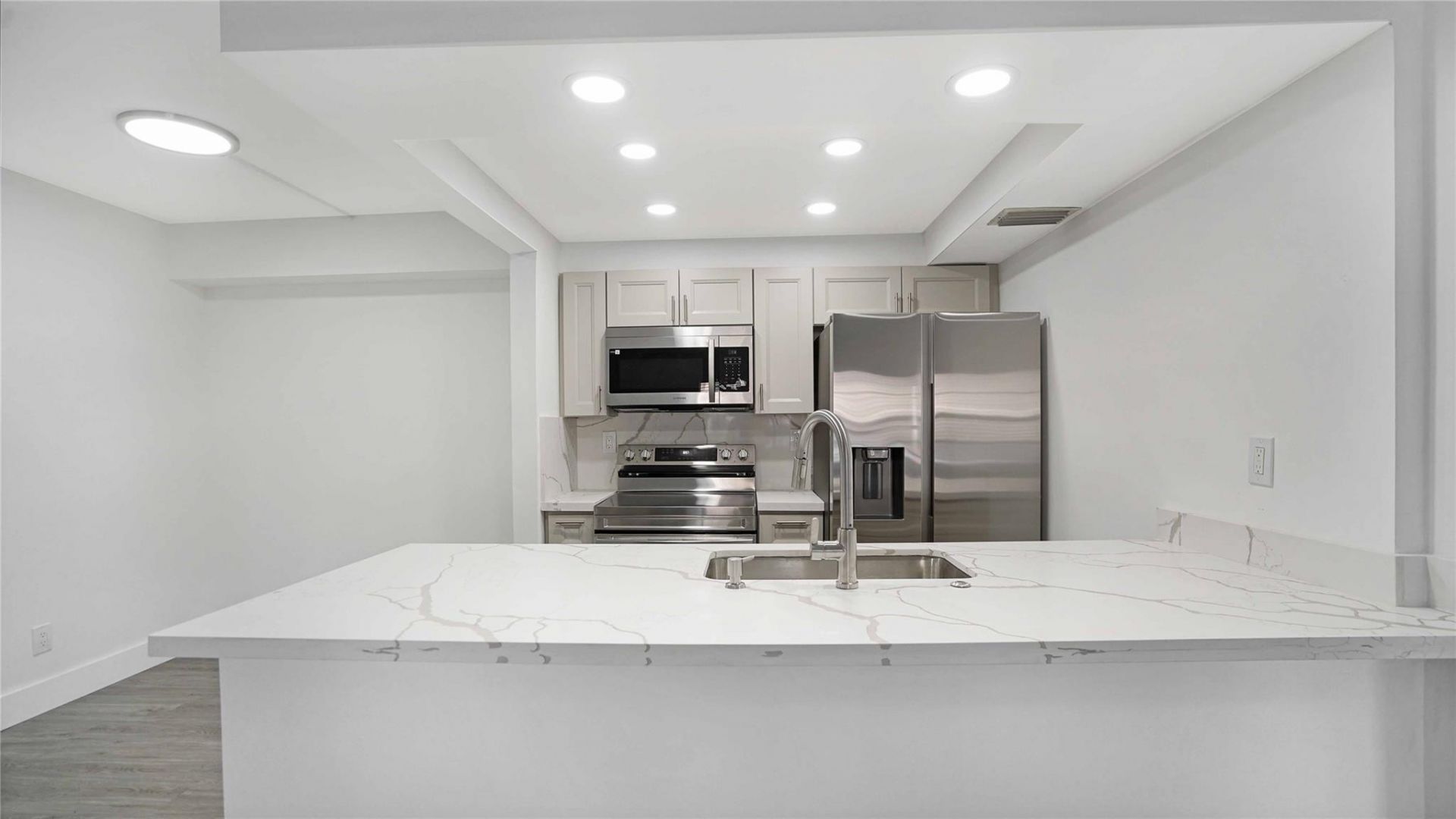 9466 Boca Cove Circle, Unit 303, Boca Raton, FL 33428 Photo