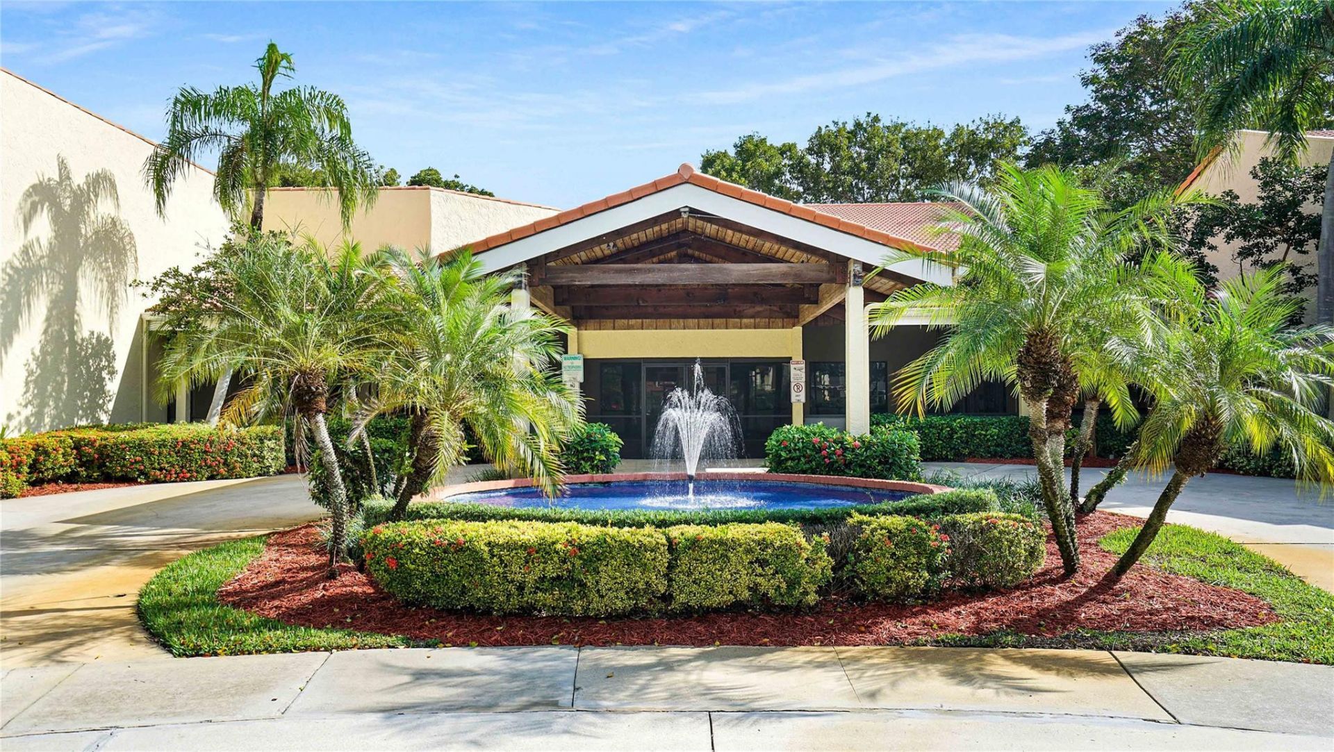 9466 Boca Cove Circle, Unit 303, Boca Raton, FL 33428 Photo