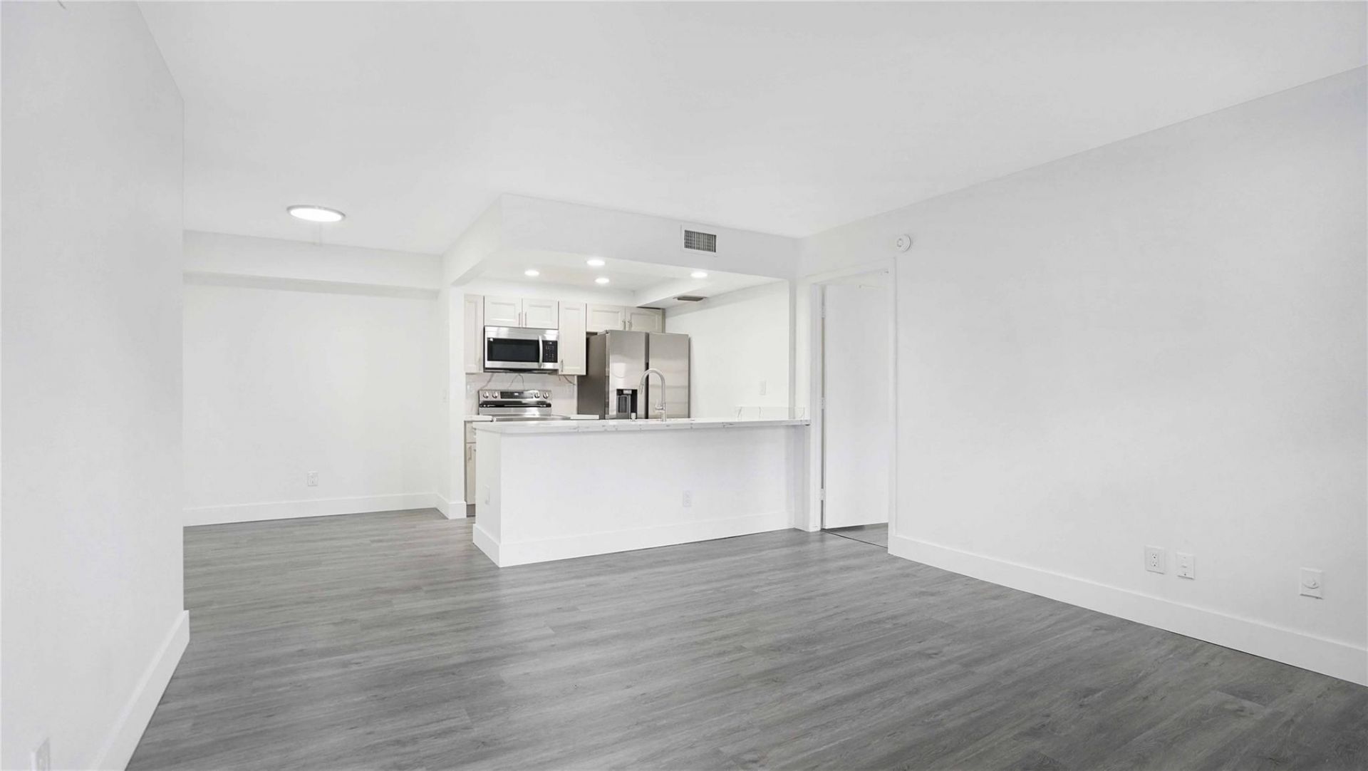 9466 Boca Cove Circle, Unit 303, Boca Raton, FL 33428 Photo