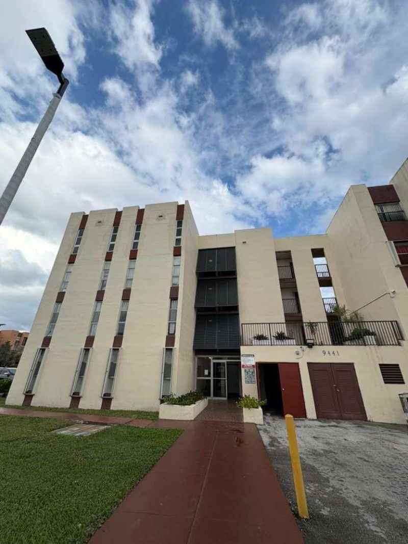 9441 SW 4th Street, Unit 202, Miami, FL 33174 Photo